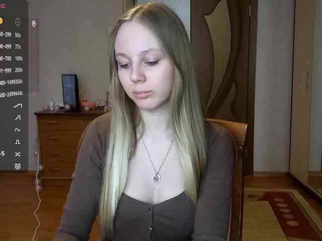 KimikoChandronnait webcam