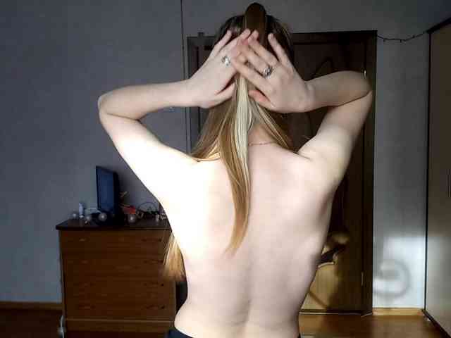 KimikoChandronnait webcam