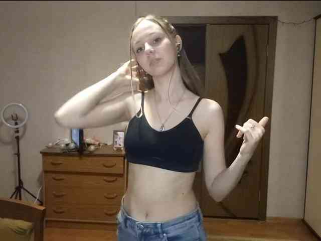 KimikoChandronnait webcam