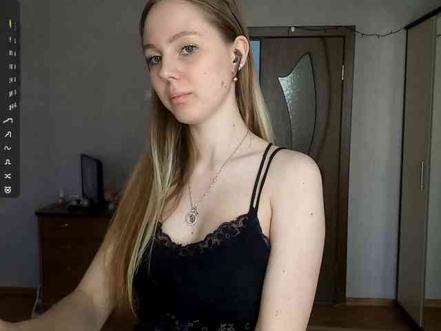 KimikoChandronnait webcam