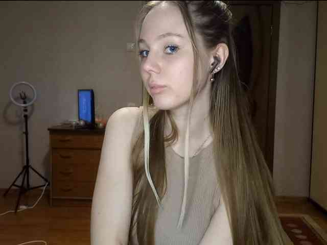 KimikoChandronnait webcam