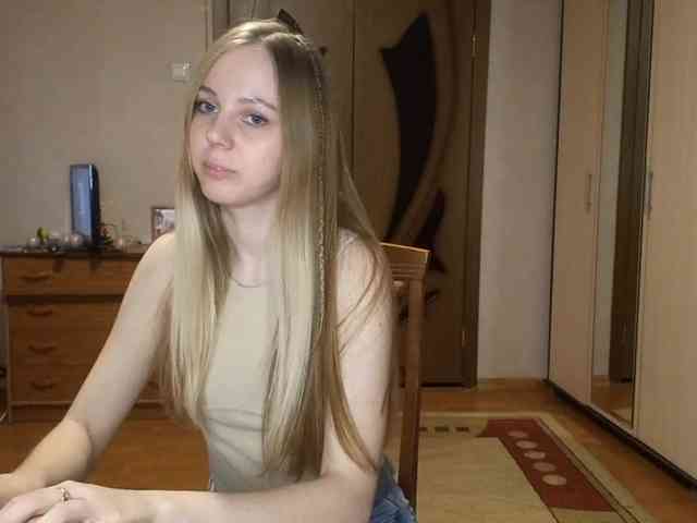 KimikoChandronnait webcam