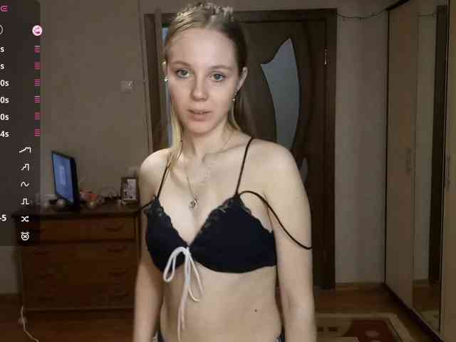 KimikoChandronnait webcam