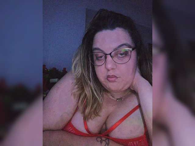 Giuliajulia's BongaCams show and profile