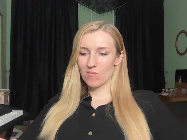 MissKetam1ine — Have you ever been in love (with a toy)?#mistress #bigass #blonde