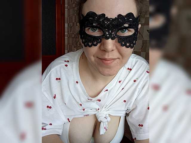 Guzel1 – webcam model profile photo