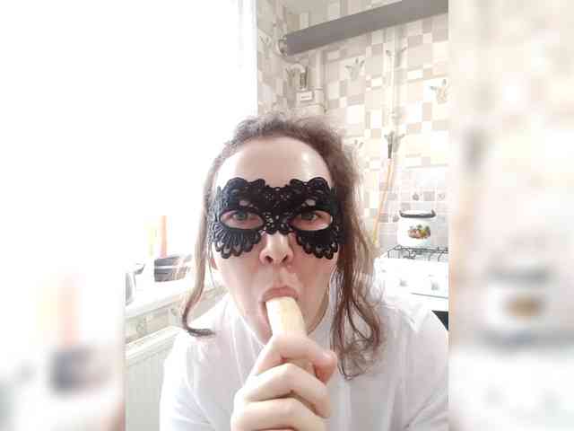 Guzel1 Live Webcam on BongaCams