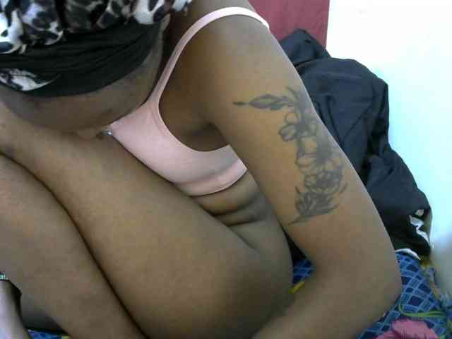 sweetme16 Live Webcam on BongaCams