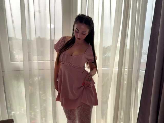 BongaCams AmiraMartin is Freechat AmiraMartin — @remain Help me buying toy