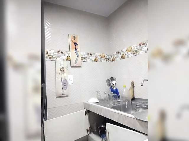 GiaGold — @total -less:  @sofar  to enjoy @remain show and fuck ass for 300 sec. Doble vibration toy