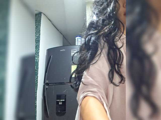 GiaGold's BongaCams show and profile