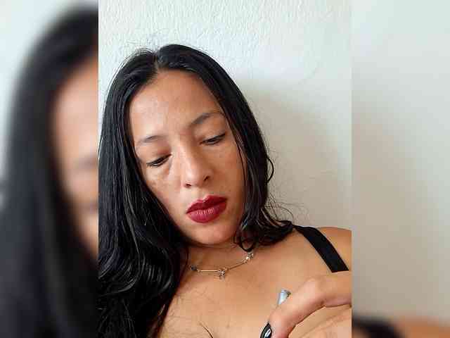 GiaGold Live Webcam on BongaCams