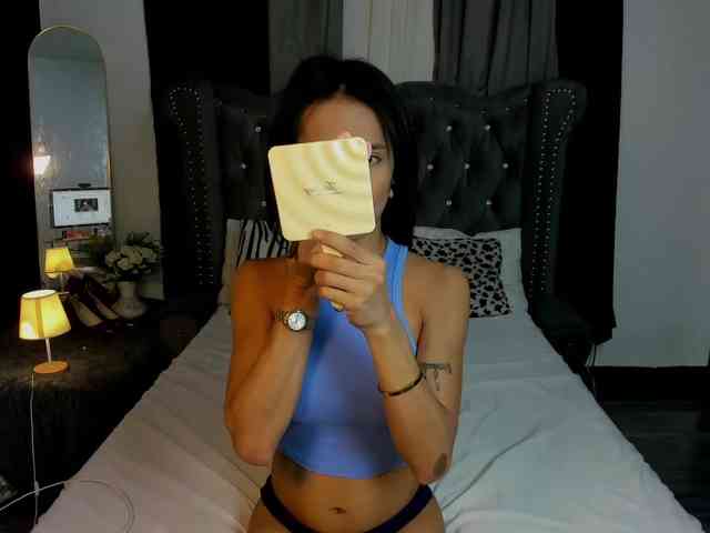 EmilyLunaa Live Webcam on BongaCams