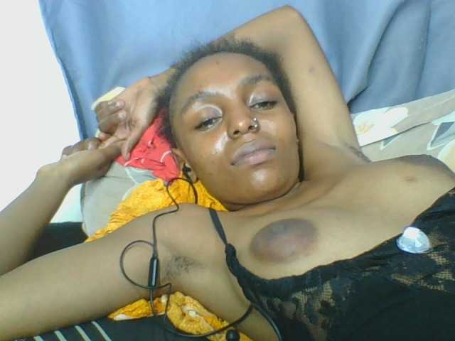 Sinfulpetite's BongaCams show and profile