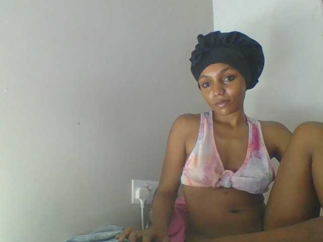 Sinfulpetite Live Cam on BongaCams