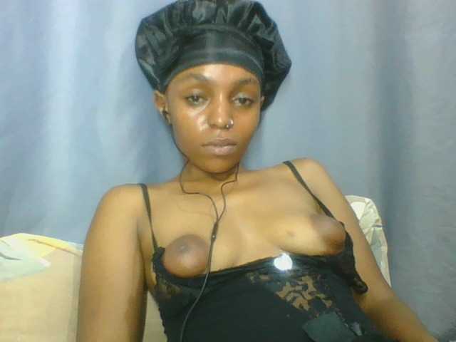 Sinfulpetite's BongaCams show and profile