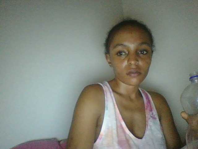 Sinfulpetite's BongaCams show and profile