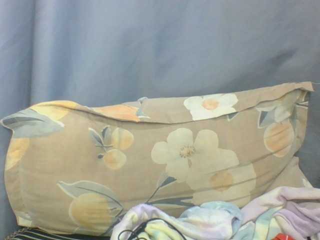 Sinfulpetite's BongaCams show and profile