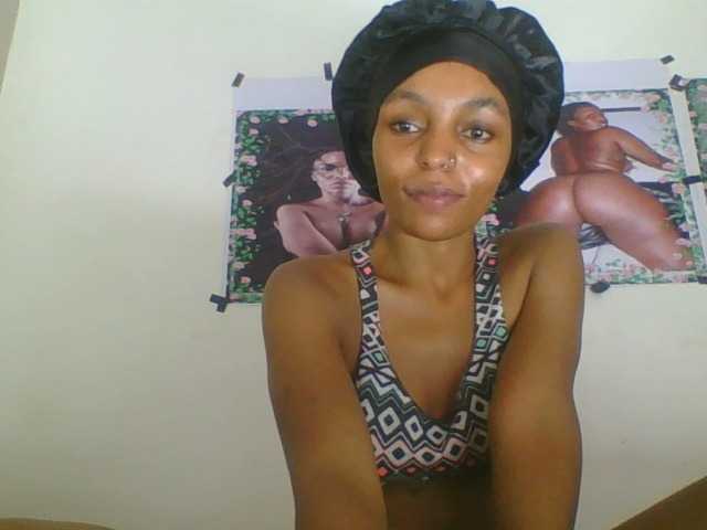 Sinfulpetite's BongaCams show and profile