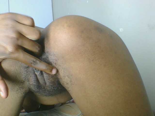 Sinfulpetite's BongaCams show and profile