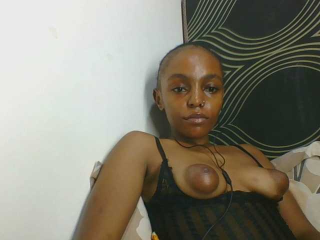 Sinfulpetite's BongaCams show and profile