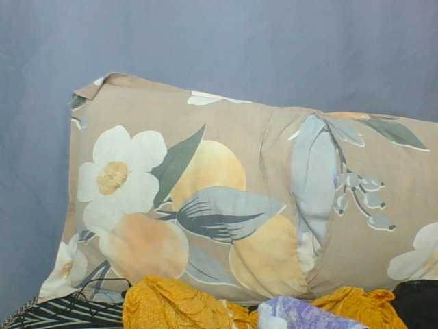 Sinfulpetite's BongaCams show and profile