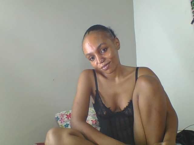 Sinfulpetite's BongaCams show and profile