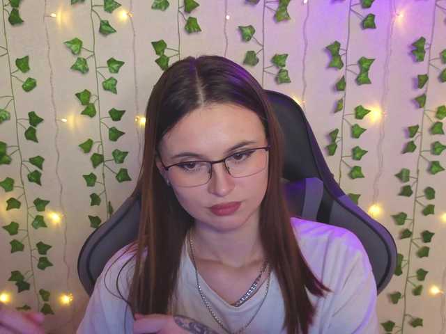 AliceIMonta's BongaCams show and profile