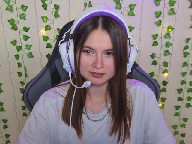 AliceIMonta's BongaCams show and profile