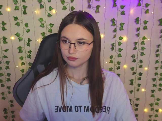 AliceIMonta's BongaCams show and profile