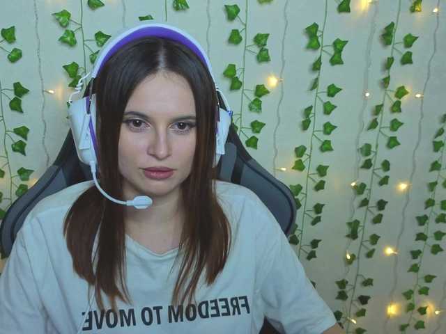 AliceIMonta's BongaCams show and profile