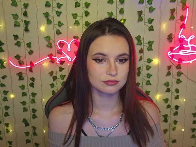 AliceIMonta's BongaCams show and profile