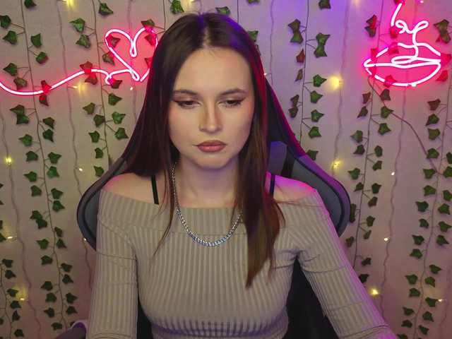 AliceIMonta's BongaCams show and profile