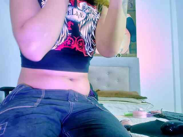 MEW-ALIX Live Webcam on BongaCams