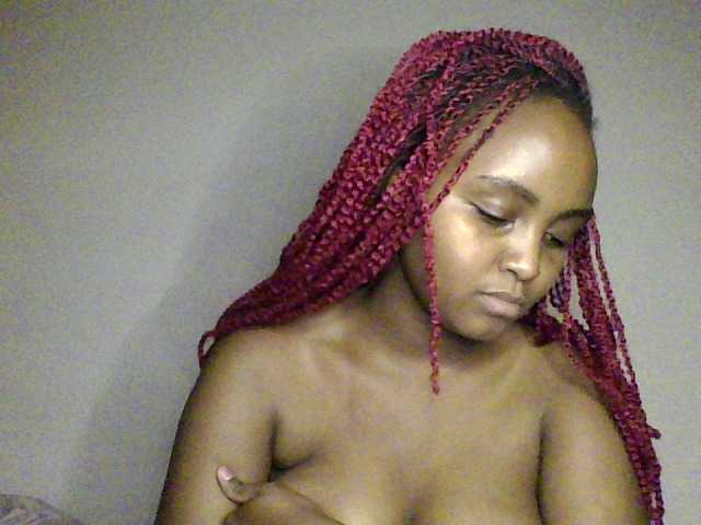 Prettyval streaming on Webcambliss