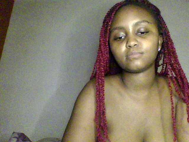 Prettyval streaming on Webcambliss