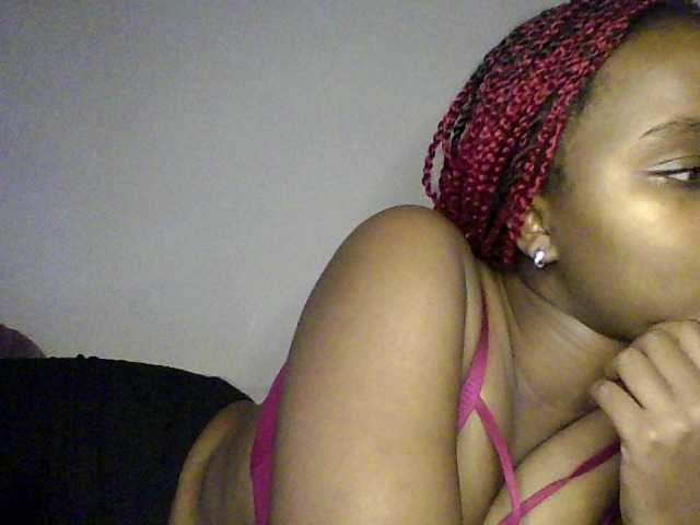 Prettyval video chat preview