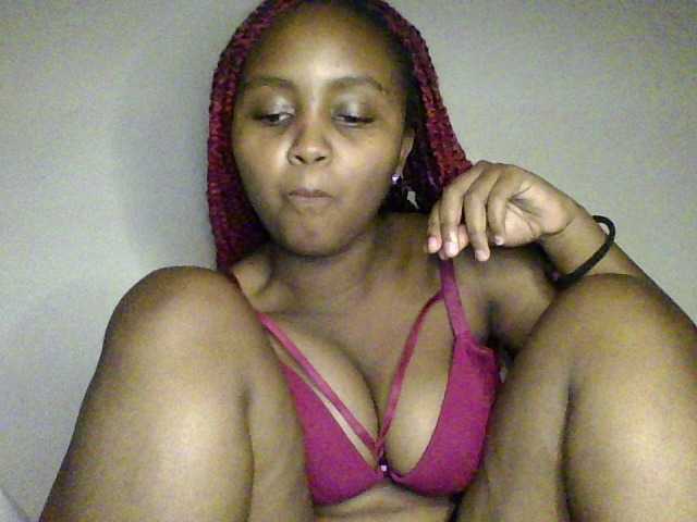 Prettyval video chat preview