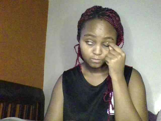 Prettyval Live Webcam on BongaCams