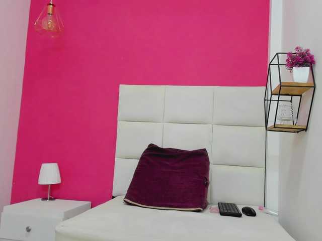 luciana-hot699's BongaCams show and profile