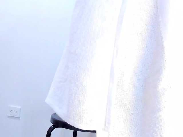 luciana-hot699's BongaCams show and profile