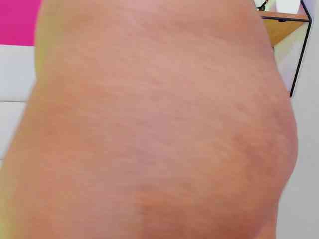 luciana-hot699 webcam