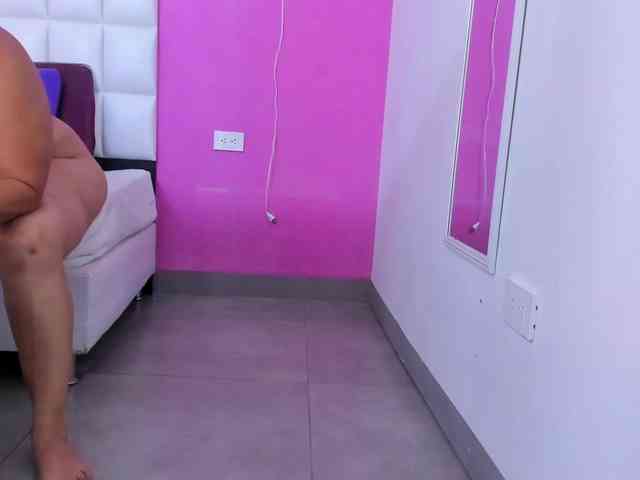 Leticia-mature69 webcam