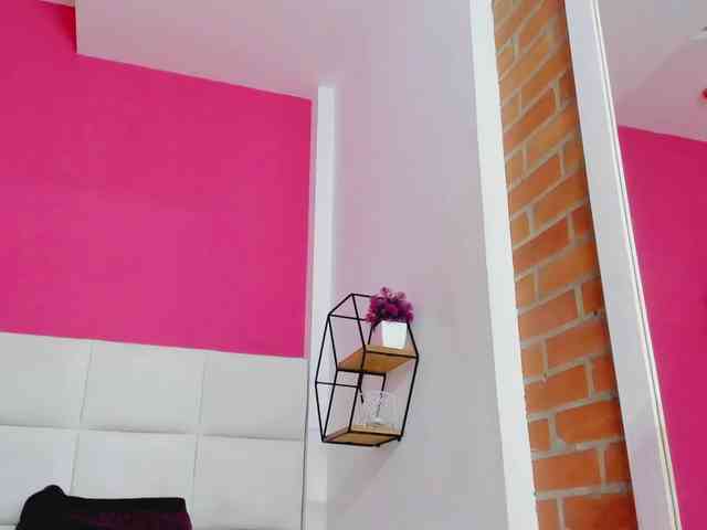 Leticia-mature69 webcam