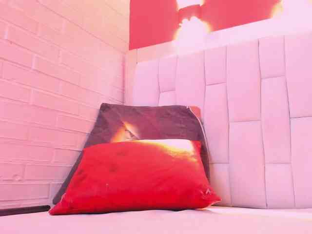 Leticia-mature69 webcam