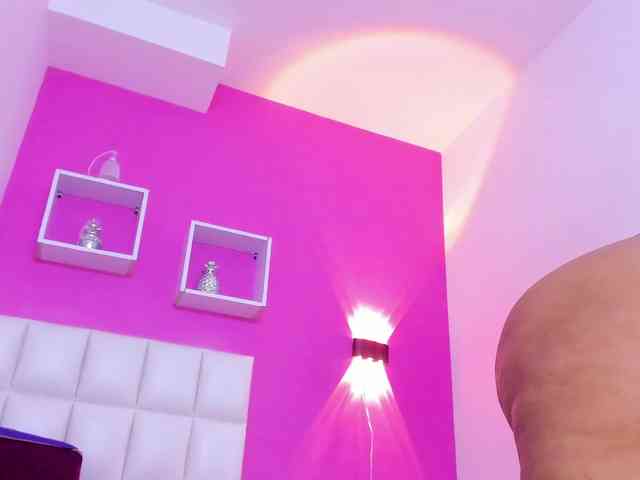 Leticia-mature69 webcam