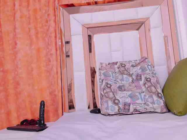 Leticia-mature69 webcam