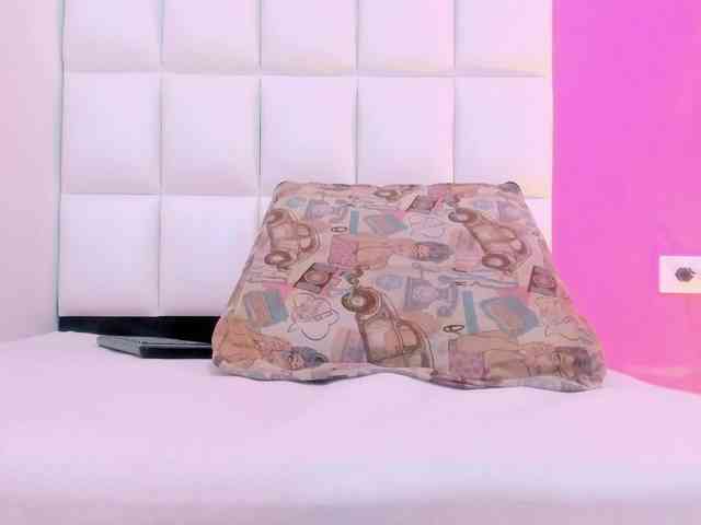 Leticia-mature69 webcam