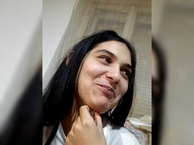 Cicababa68's BongaCams show and profile