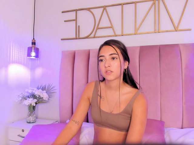 DeisyPerez's BongaCams show and profile